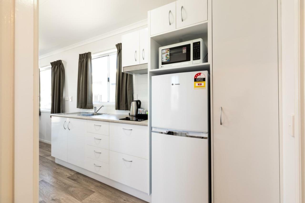 โฮเต็ล เซทเทลอร์ส Hotel Biloela ภายนอก รูปภาพ