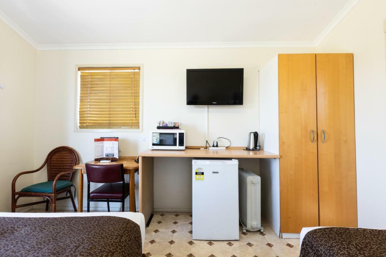 โฮเต็ล เซทเทลอร์ส Hotel Biloela ภายนอก รูปภาพ