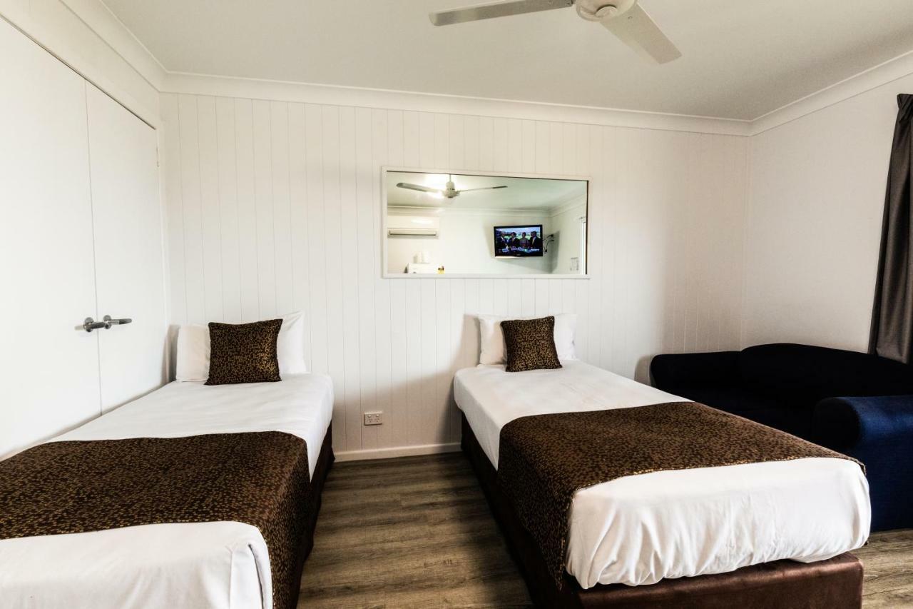 โฮเต็ล เซทเทลอร์ส Hotel Biloela ภายนอก รูปภาพ