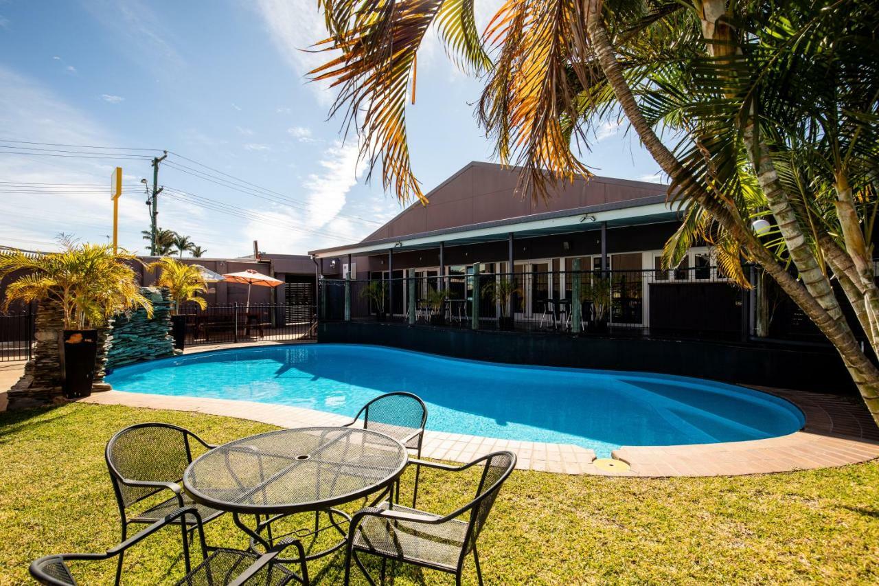โฮเต็ล เซทเทลอร์ส Hotel Biloela ภายนอก รูปภาพ